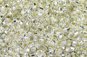 Rocailles von Ornella Preciosa Tschechien,
 kristall mit Silbereinzug