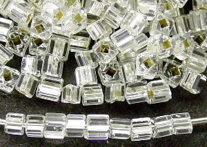 2-cut-Beads kristall mit Silbereinzug Würfelform