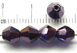 geschliffene Glasperlen bicon
 violett metallic,
 hergestellt in Gablonz / Tschechien