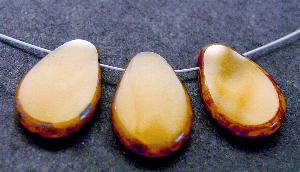 Glasperlen / Table Cut Beads
 geschliffen
 Rand mit picasso finish
