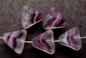 Glasperlen Dreiecke
 kristall violett
 mattiert (frostet)