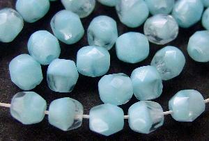 Glasperlen facettiert Perlettglas kristall hellblau, hergestellt in Gablonz / Tschechien