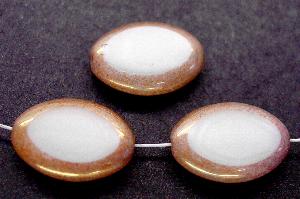 Glasperlen / Table Cut Beads
 geschliffen, perlmuttweiß
 mit Bronze-Auflage,