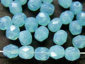 facettierte Glasperlen
 hellblau opal,
 hergestellt in Gablonz / Tschechien