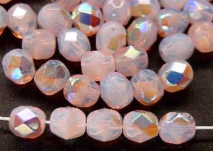 facettierte Glasperlen blassrosa opal mit AB, hergestellt in Gablonz / Tschechien