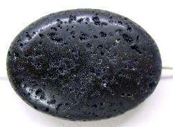 Steinperlen flache Olive aus Black Lava