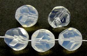 geschliffene Glasperlen
 Opalglas leicht milchig