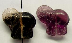 Glasperle Elefant
 violett
 Vorder-und Rückseite geprägt
