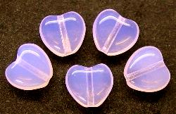 Glasperlen Herzen
 Opalglas rosa
 hergestellt in Gablonz / Tschechien