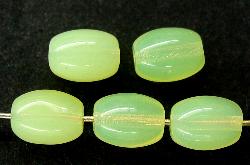 Glasperlen Olive  Opalglas gelb, hergestellt in Gablonz Tschechien