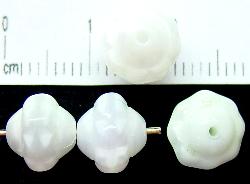 Glasperlen / Rosenkranzperlen  perlmuttweiß Perlettglas, hergestellt in Gablonz / Tschechien